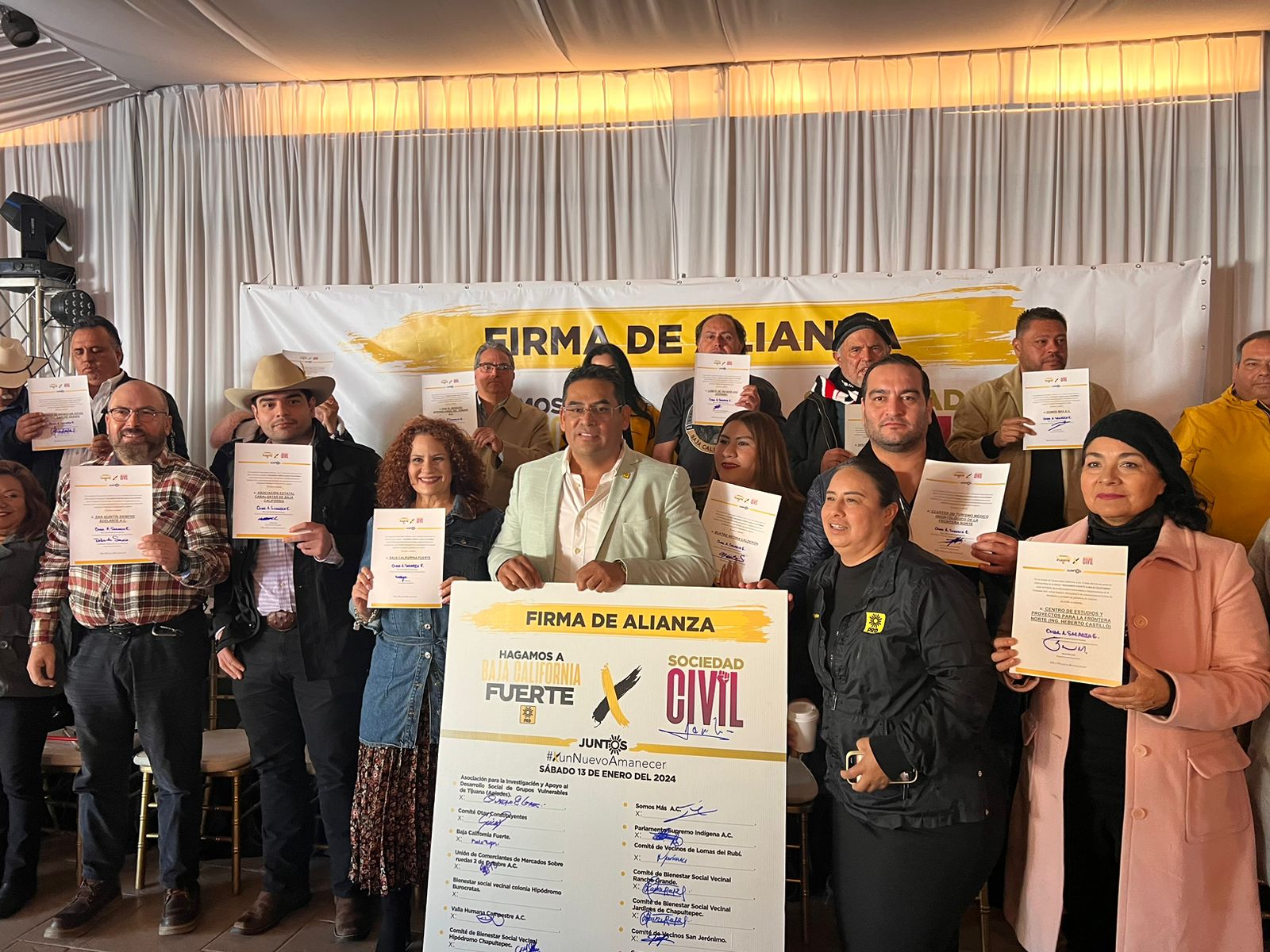 FIRMA PRD ACUERDO CON 32 ASOCIACIONES CIVILES PARA ELECCIONES DE 2024